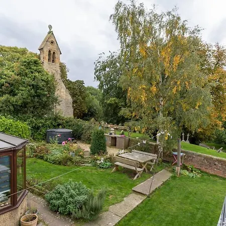 펜션 Church Cottage, West Rounton. *